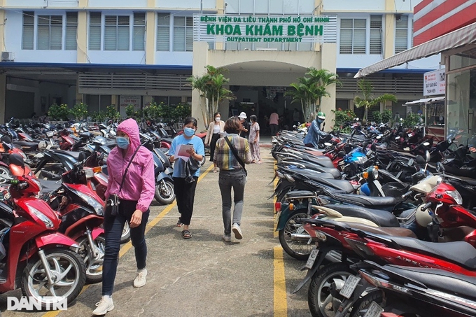 Hàng loạt người bị bệnh đường tình dục ngay sau Tết - Ảnh 2.