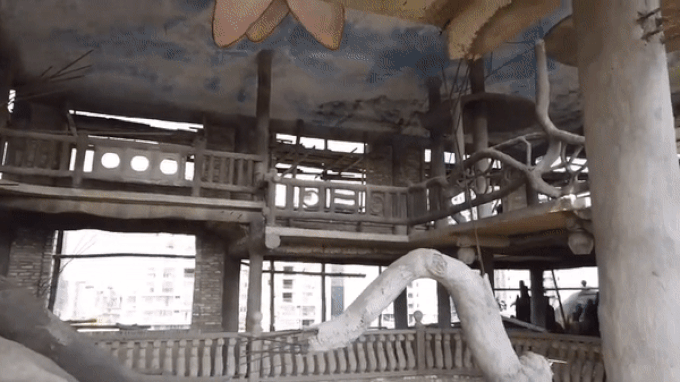 Kỳ lạ Trung Quốc xây tòa nhà này 10 năm chưa xong nhưng hút nhiều khách &quot;không tưởng&quot; - Ảnh 4.