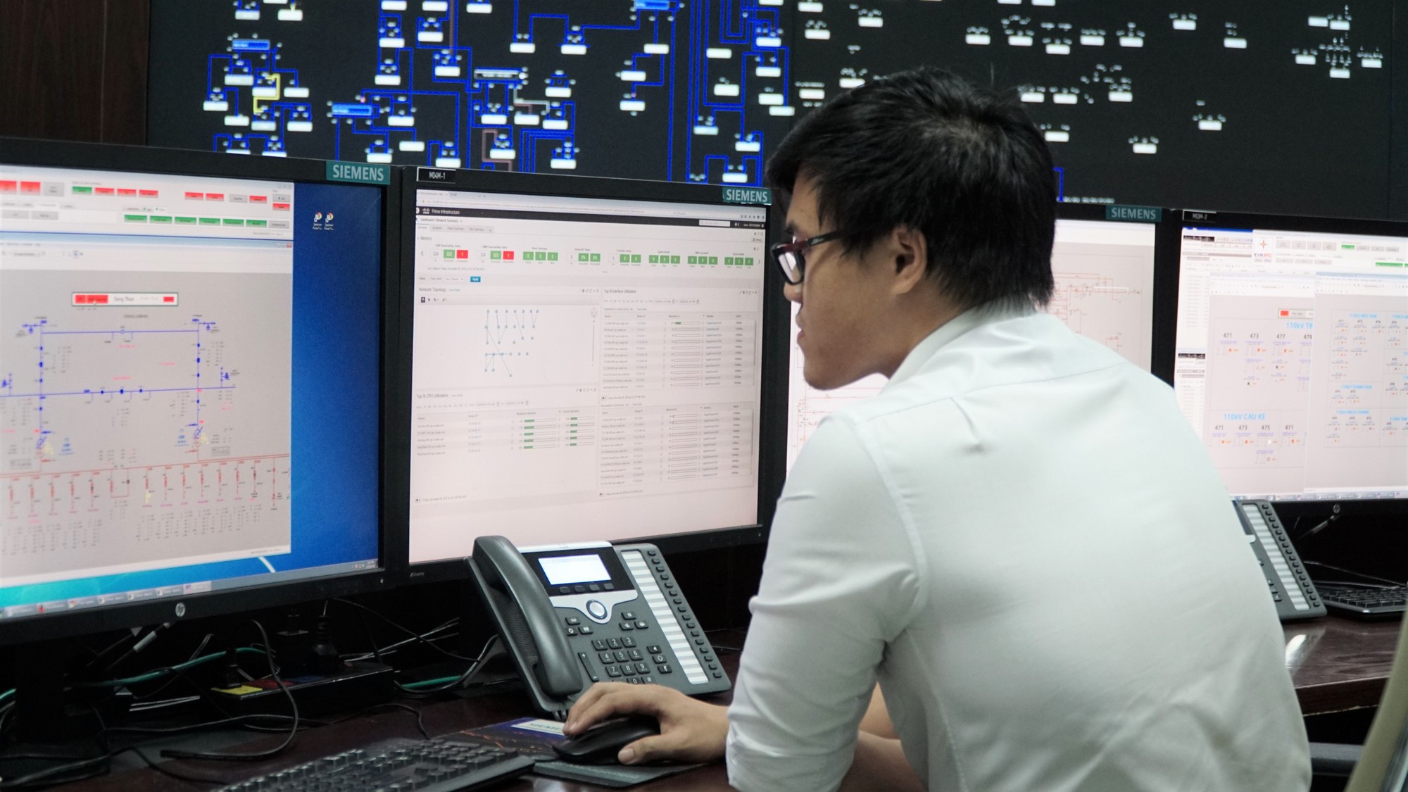 Điện lực miền Nam: Dòng điện &quot;chạy&quot; an toàn, đầy đủ trong dịp Tết Nguyên đán - Ảnh 3.