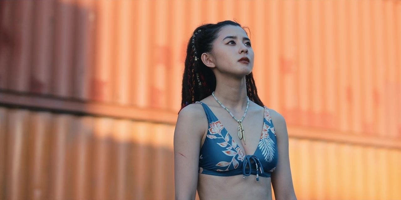 Vẻ đẹp nữ diễn viên gợi cảm Nhật Bản chỉ mặc bikini trên phim - Ảnh 2.