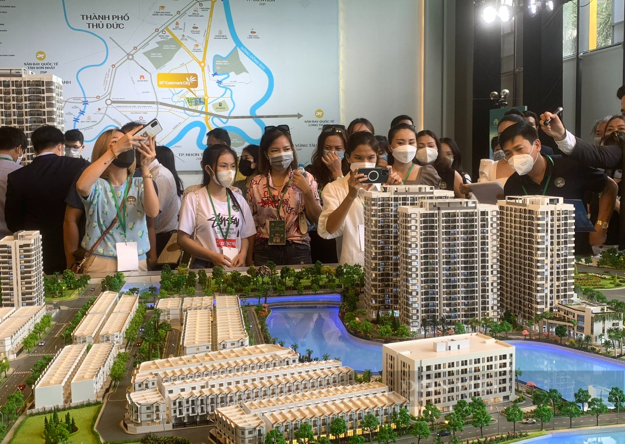 Bất động sản TP.HCM: Giao dịch mua nhà ở thực có thể tăng trong năm 2023 - Ảnh 1.