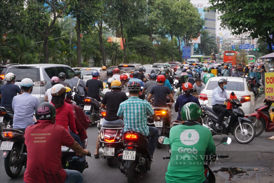Đẩy nhanh các dự án trọng điểm trong năm 2023, gỡ nút thắt quá tải sân bay Tân Sơn Nhất - Ảnh 5.