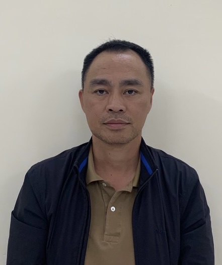 Ba cán bộ Cục Đăng kiểm Việt Nam bị khởi tố vì tội “Môi giới hối lộ”, “Đưa hối lộ” - Ảnh 3.