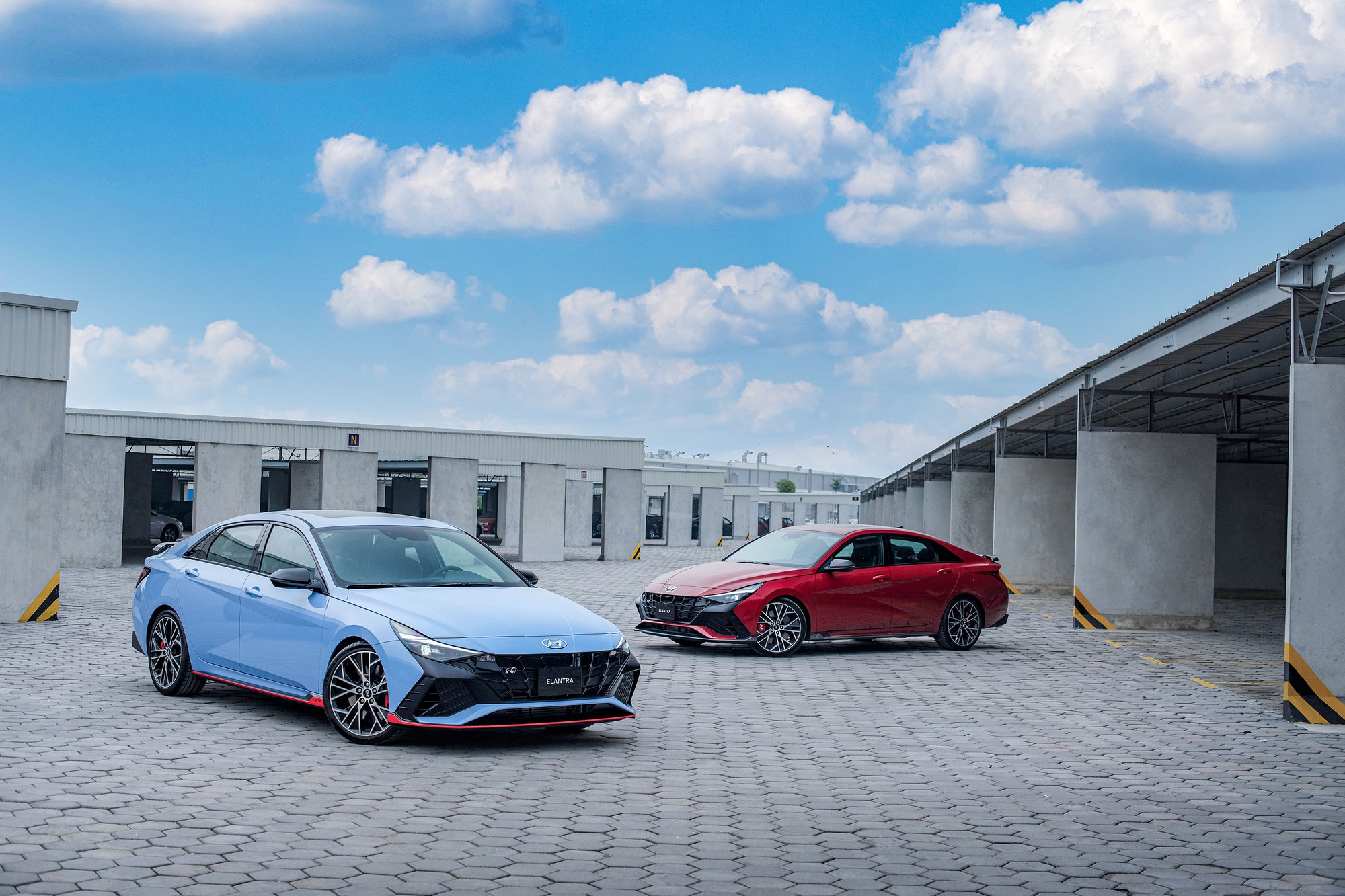 Hyundai Elantra N 2023 ra mắt Việt Nam, đối thủ xứng tầm của Honda Civic Type R - Ảnh 1.