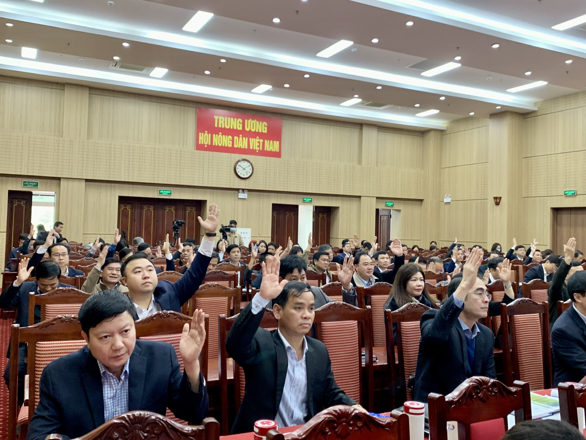 Bầu bổ sung 1 đồng chí vào Ban Thường vụ và 7 đồng chí vào Ban Chấp hành T.Ư Hội NDVN, khóa VII - Ảnh 1.
