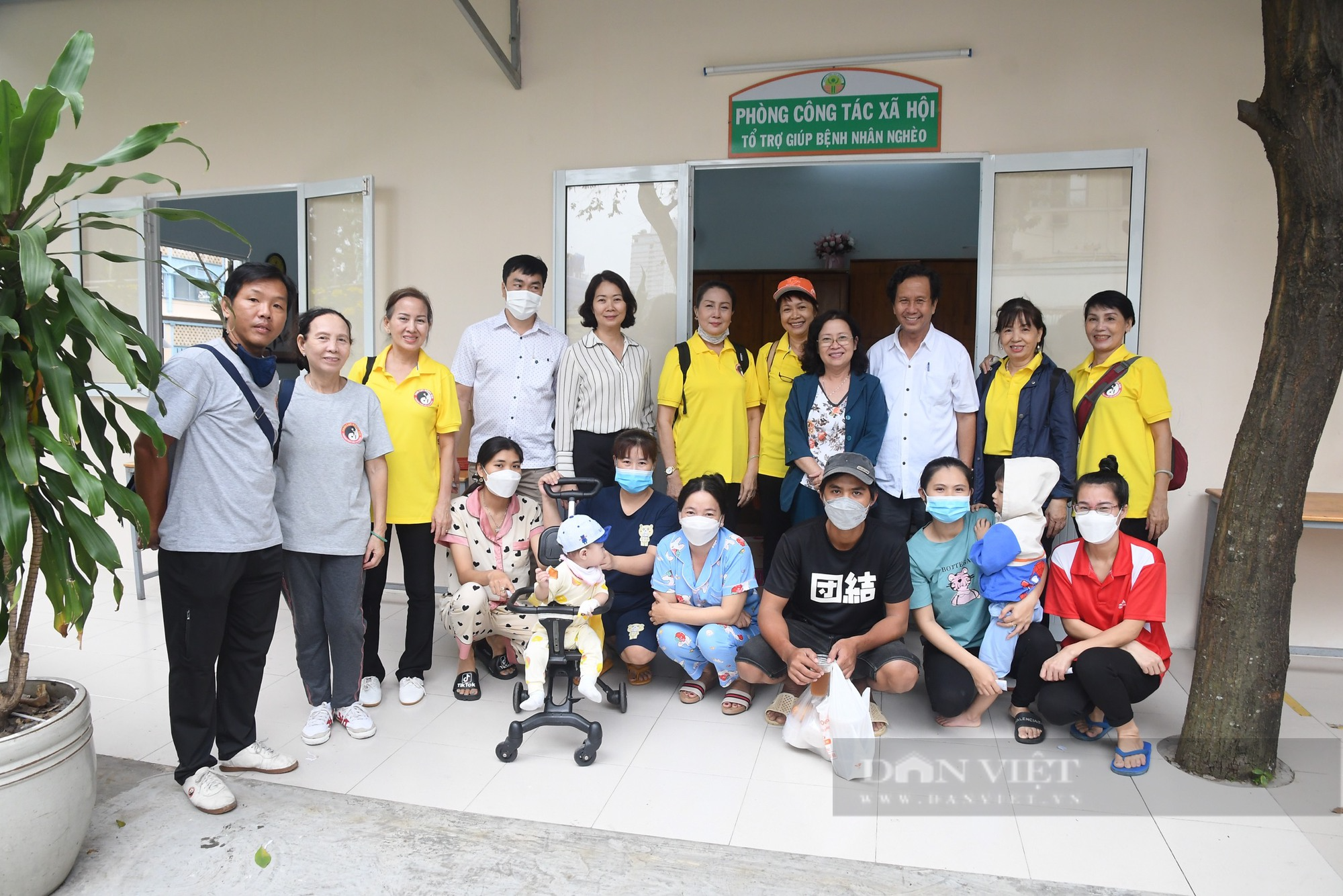 Đem Tết yêu thương đến những mảnh đời khó khăn - Ảnh 2.