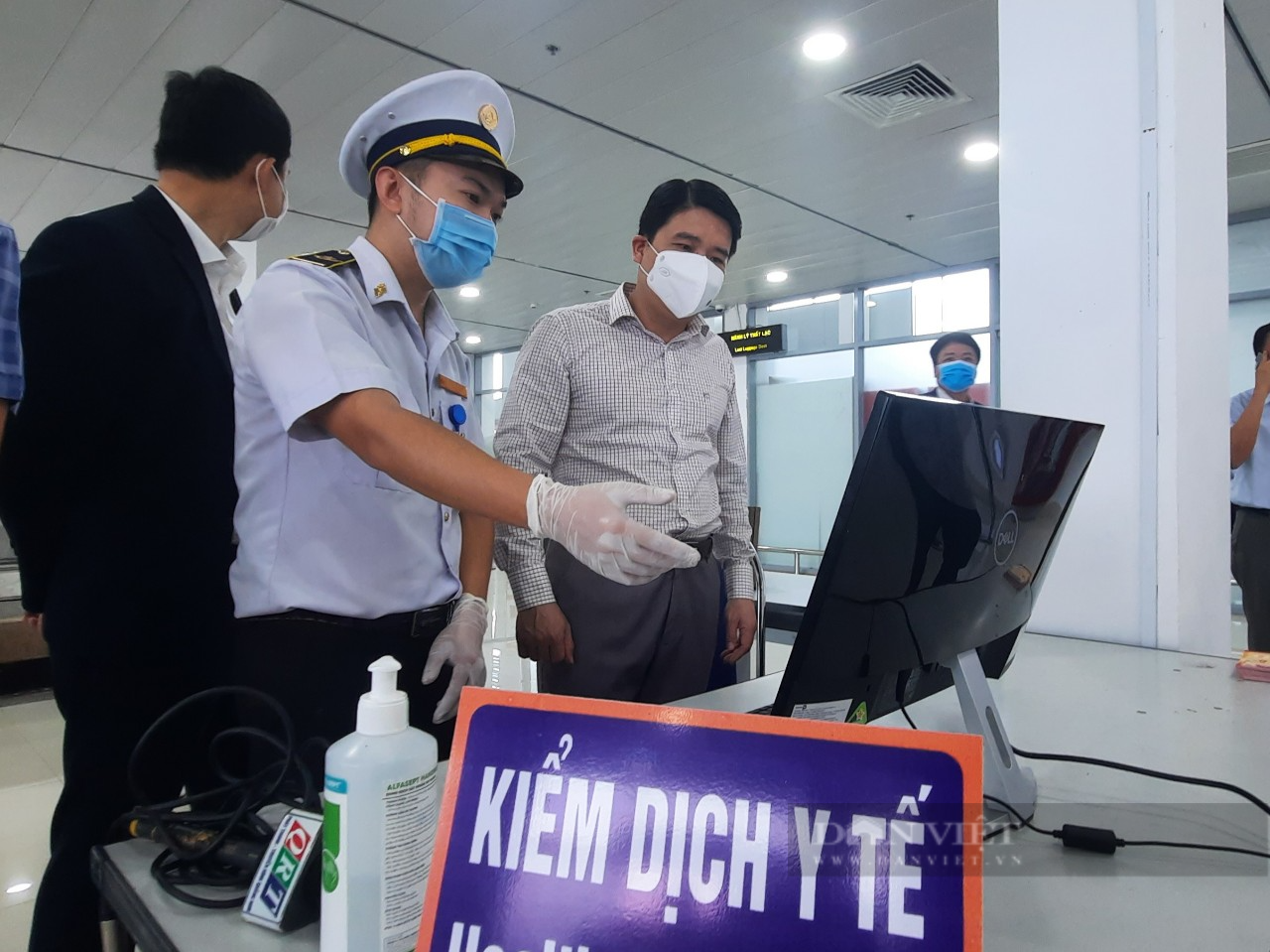 Tỉnh Quảng Nam phân công lại công việc cho các Phó Chủ tịch sau khi ông Trần Văn Tân bị khởi tố, bắt tạm giam - Ảnh 2.