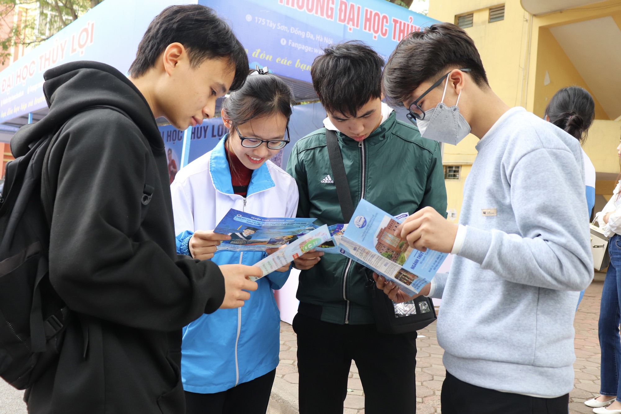 Thu hút hàng nghìn học sinh PTTH tham gia ngày hội tham quan trải nghiệm trường Đại học  - Ảnh 3.