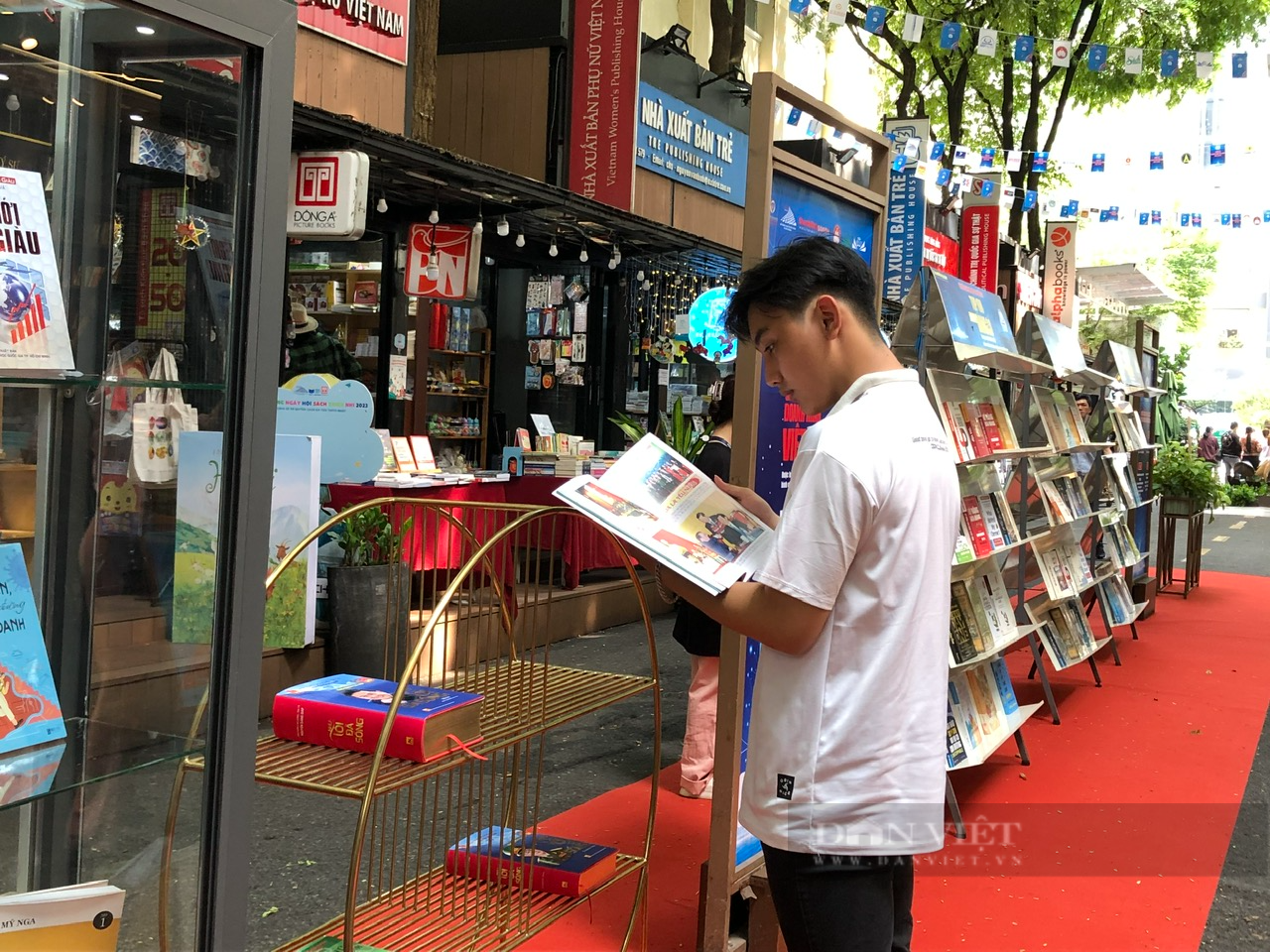 Cùng Tuần lễ Doanh nhân và sách ra mắt Thư viện số Nguyễn An Ninh - Ảnh 3.