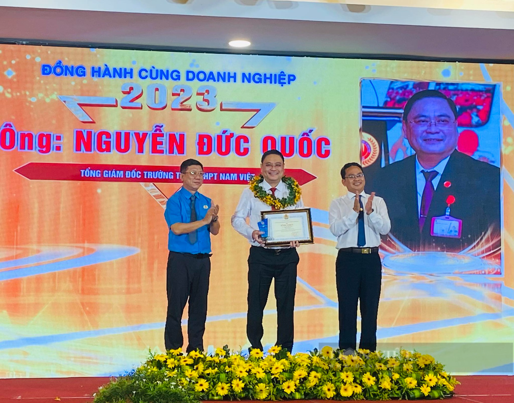 Vinh danh 23 chủ doanh nghiệp trong chương trình &quot;Đồng hành cùng doanh nghiệp năm 2023&quot; - Ảnh 4.