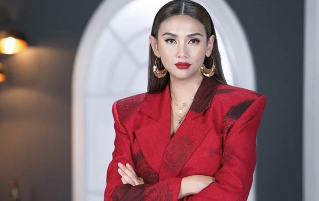 Hà Hồ, Ngọc Trinh và những nghệ sĩ Việt bị dư luận chỉ trích mạnh mẽ vì vi phạm luật giao thông - Ảnh 4.