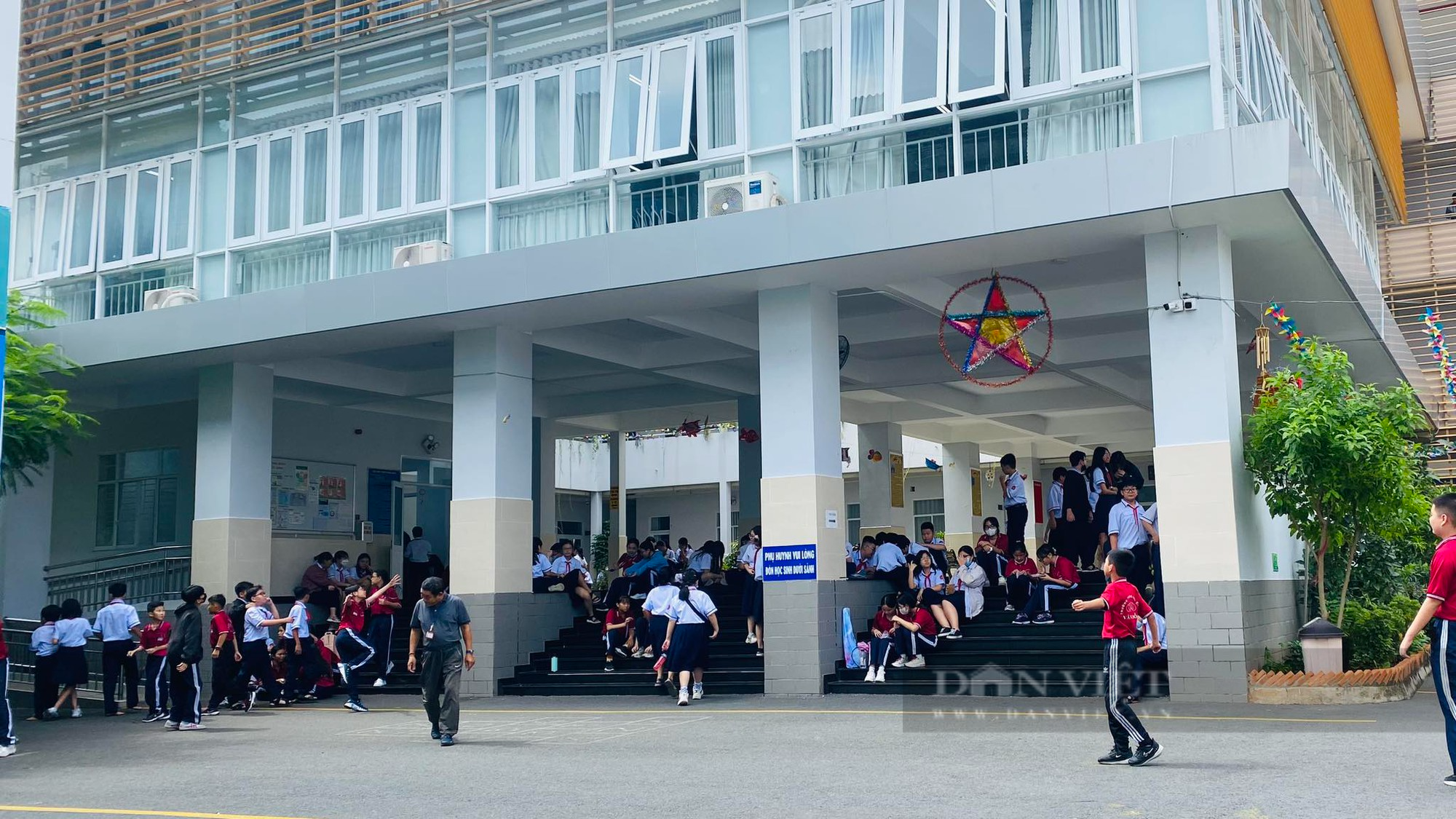 Xôn xao thông tin 30 học sinh tại quận 4 bị ngộ độc sau ăn trưa tại trường, Phòng GDĐT nói gì? - Ảnh 3.