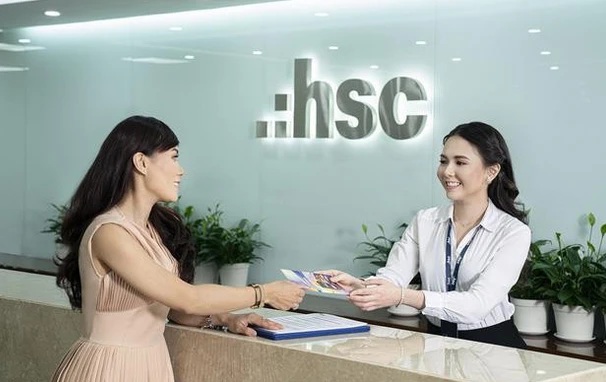 Cổ phiếu tiêu điểm hôm nay (12/10): Nhóm cổ phiếu dầu khí, chứng khoán được quan tâm - Ảnh 1.