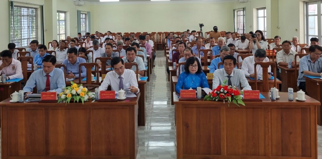 Vĩnh Long: Tuyên dương hơn 70 tập thể, cá nhân xuất sắc trong phong trào &quot;Nông dân sản xuất kinh doanh giỏi&quot; - Ảnh 2.