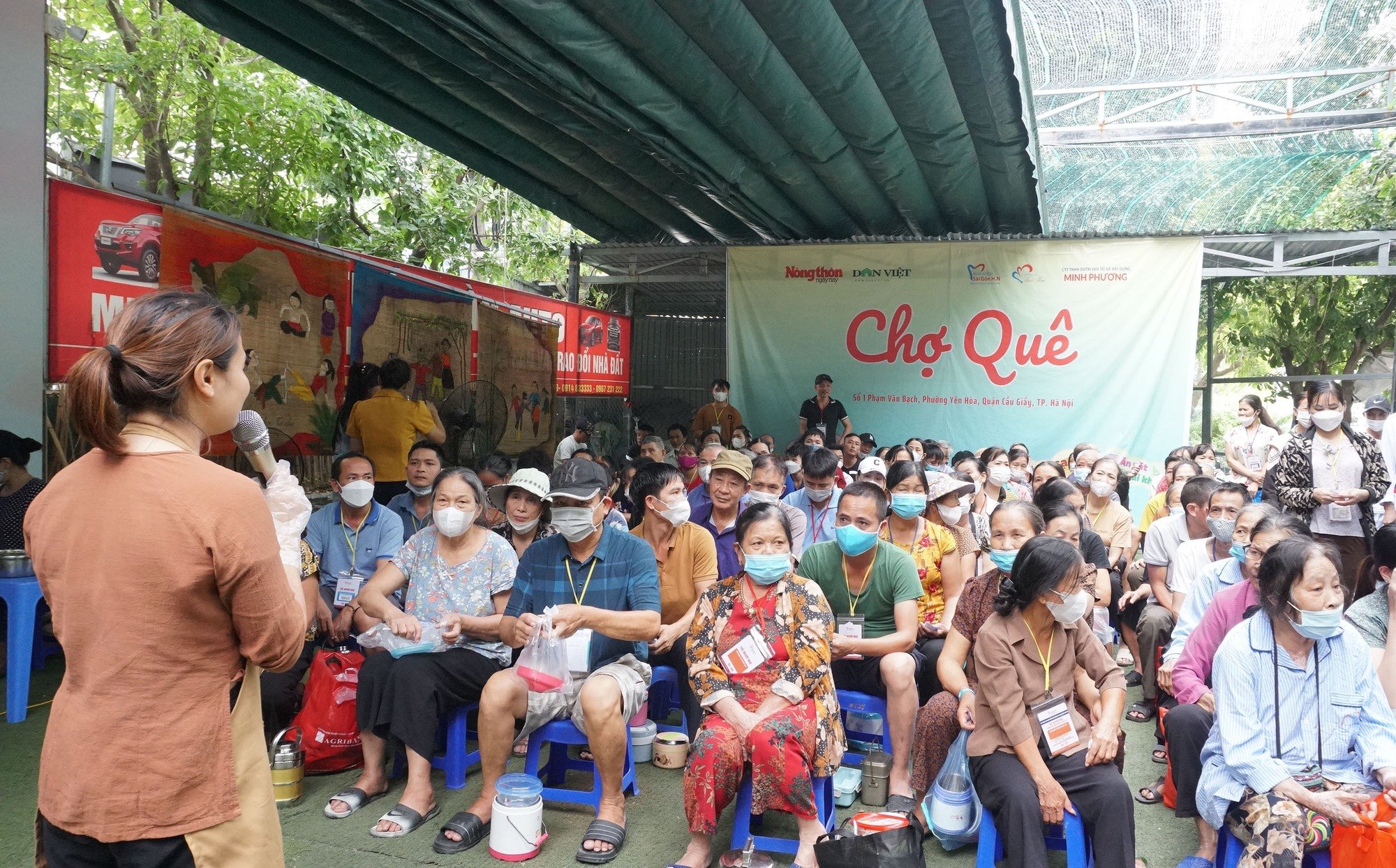 Nối dài cánh tay yêu thương đến với bệnh nhân nghèo - Ảnh 11.