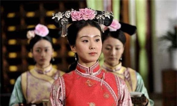 Chuyện gì sẽ xảy ra với &quot;nữ quan&quot; tự tay dạy kiến thức tâm sinh lý cho Hoàng đế? - Ảnh 4.