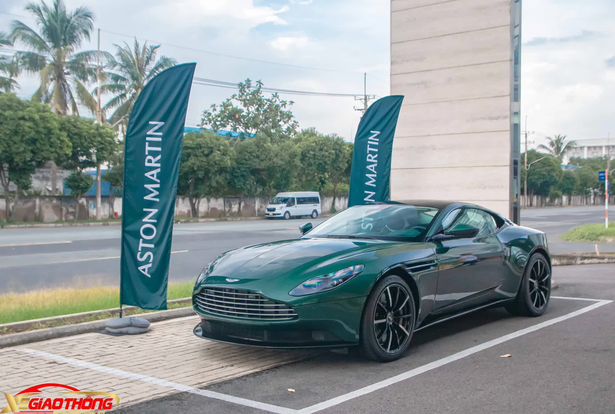 Cận cảnh chiếc Aston Martin DB11 độc nhất Việt Nam - Ảnh 4.