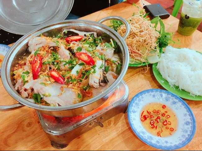 Tiết canh của con không ai nghĩ có tiết, là 1 trong những đặc sản nổi tiếng của tỉnh này - Ảnh 3.