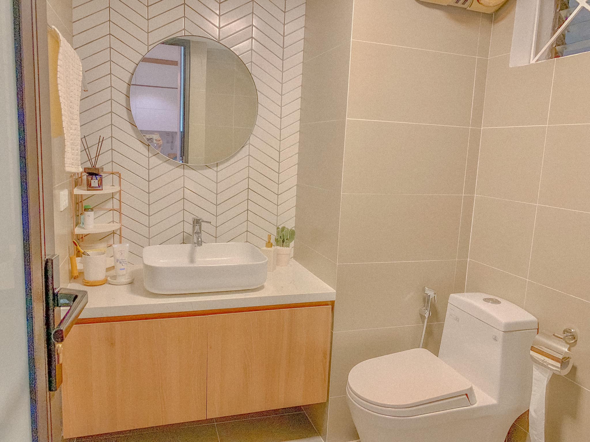  Mê mẩn căn bếp nhỏ nhưng gọn gàng lãng mạn như trong phim Hàn của mẹ trẻ Hà thành  - Ảnh 8.