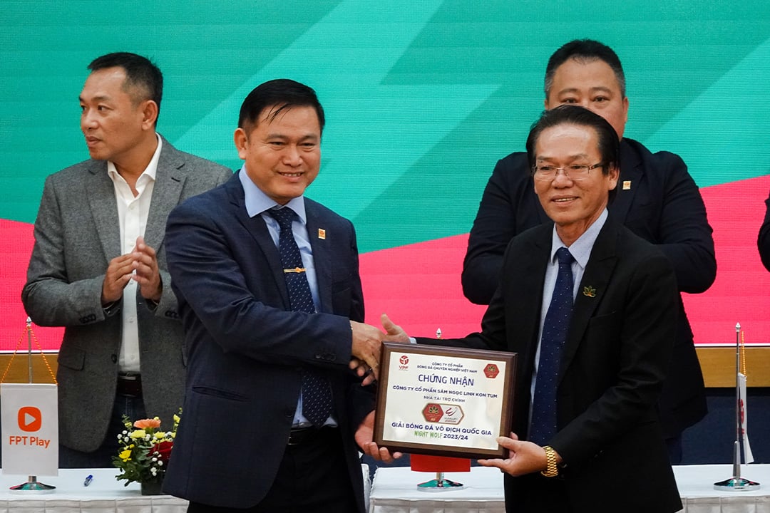 Đội vô địch V-League 2023/2024 sẽ được nhận bao nhiêu tiền thưởng? - Ảnh 1.