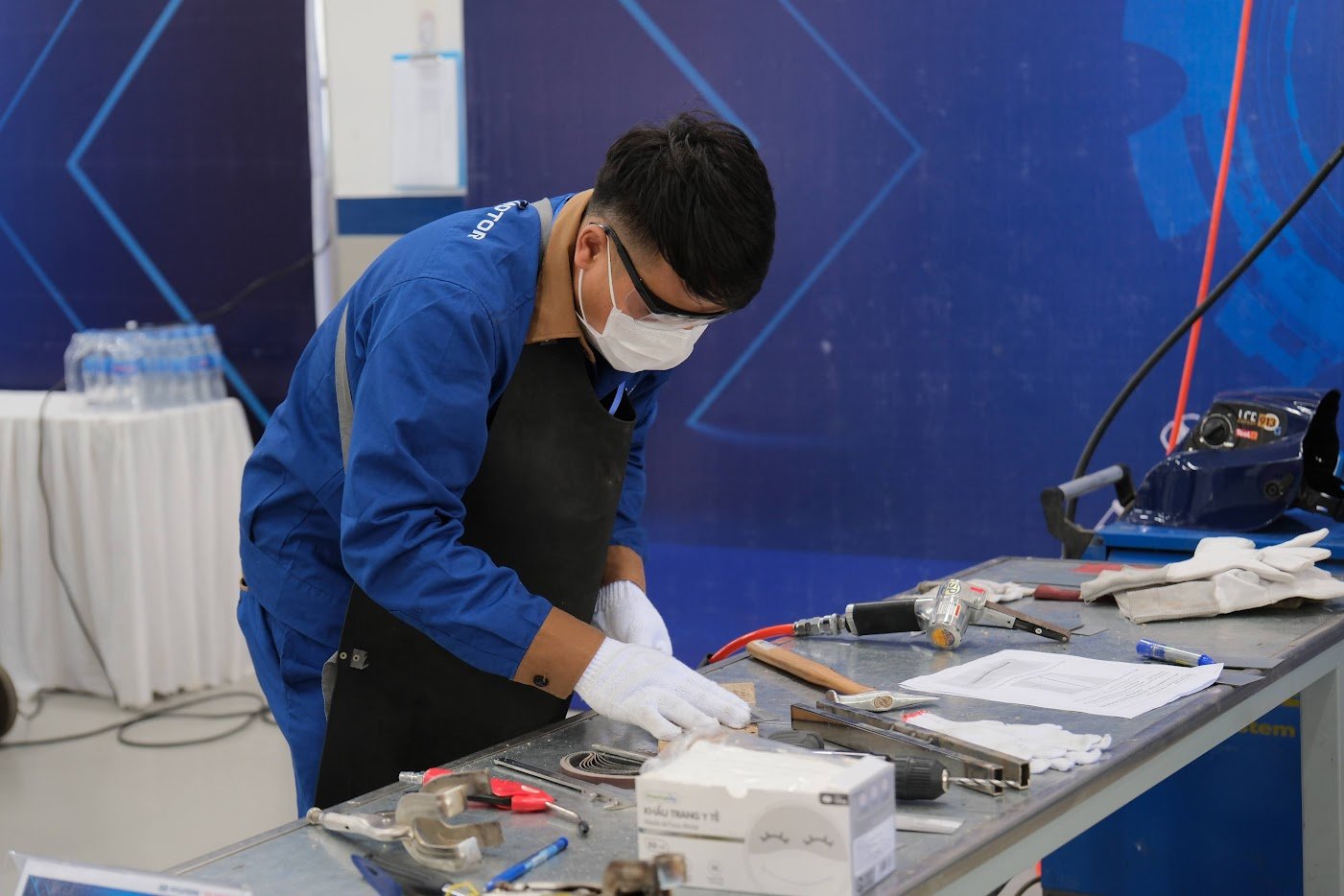Kỹ thuật viên Hyundai Đắk Lắk và &quot;cú hích&quot; nâng tầm chất lượng dịch vụ - Ảnh 3.