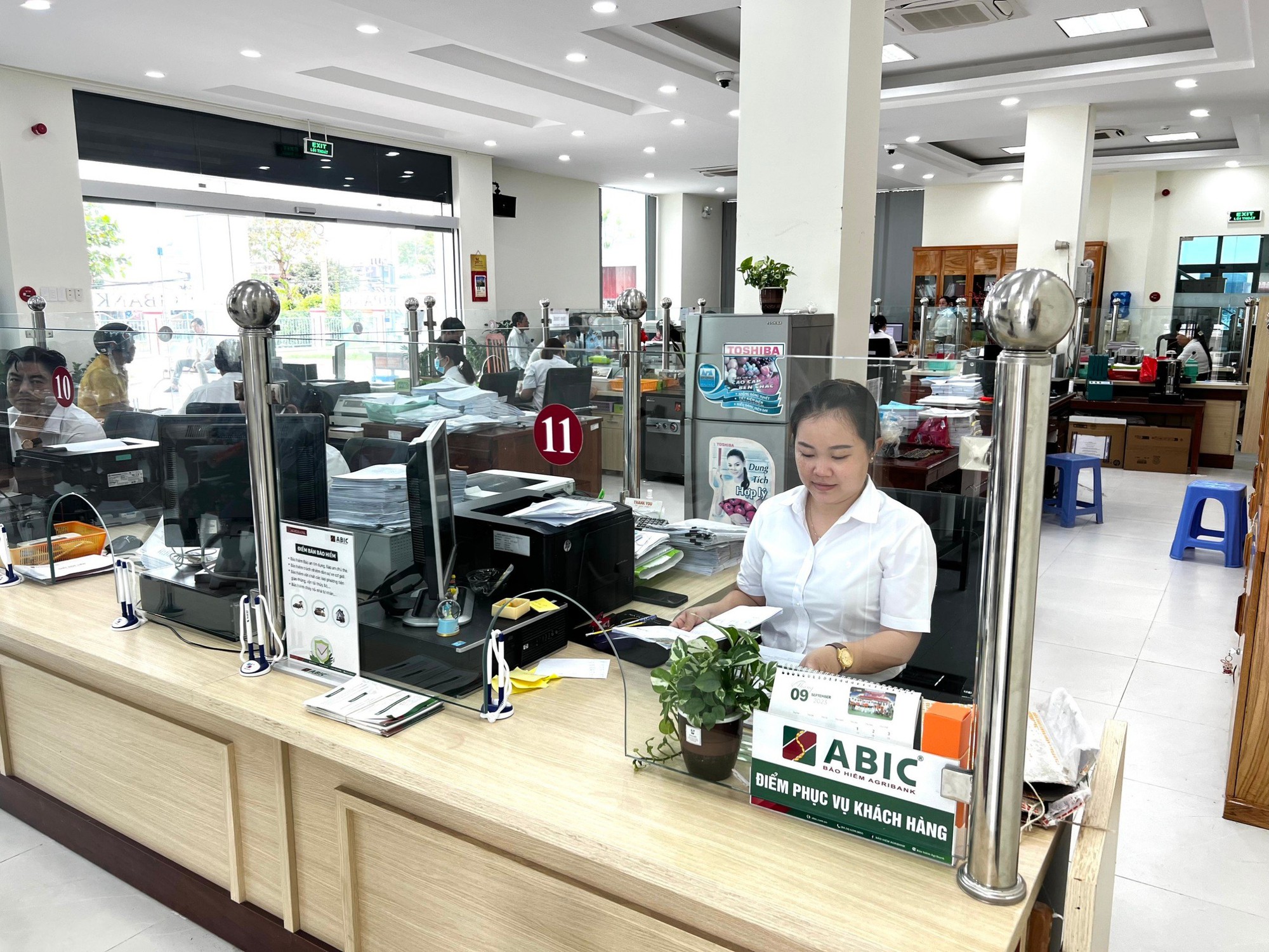 Bảo hiểm Agribank Cần Thơ chi trả quyền lợi Bảo an tín dụng hơn 732 triệu đồng cho 3 khách hàng ở Đồng Tháp - Ảnh 2.