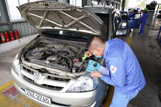 Báo động nguy cơ tái diễn ùn tắc đăng kiểm ôtô ở các tỉnh, thành  - Ảnh 3.