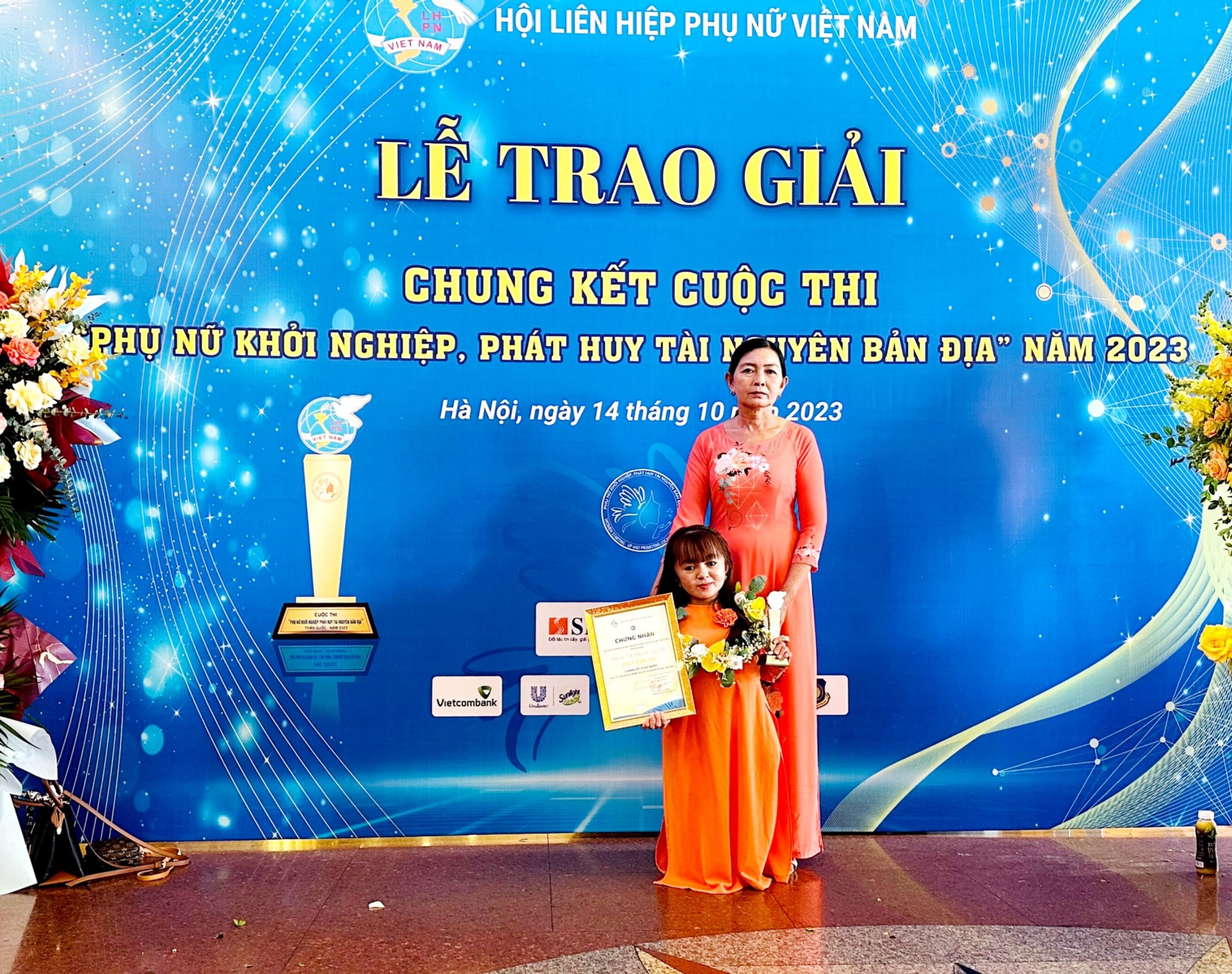 Cảm phục nghị lực của cô gái xương thủy tinh ở Hậu Giang vừa đạt giải 3 cuộc thi &quot;Phụ nữ khởi nghiệp&quot; toàn quốc - Ảnh 5.