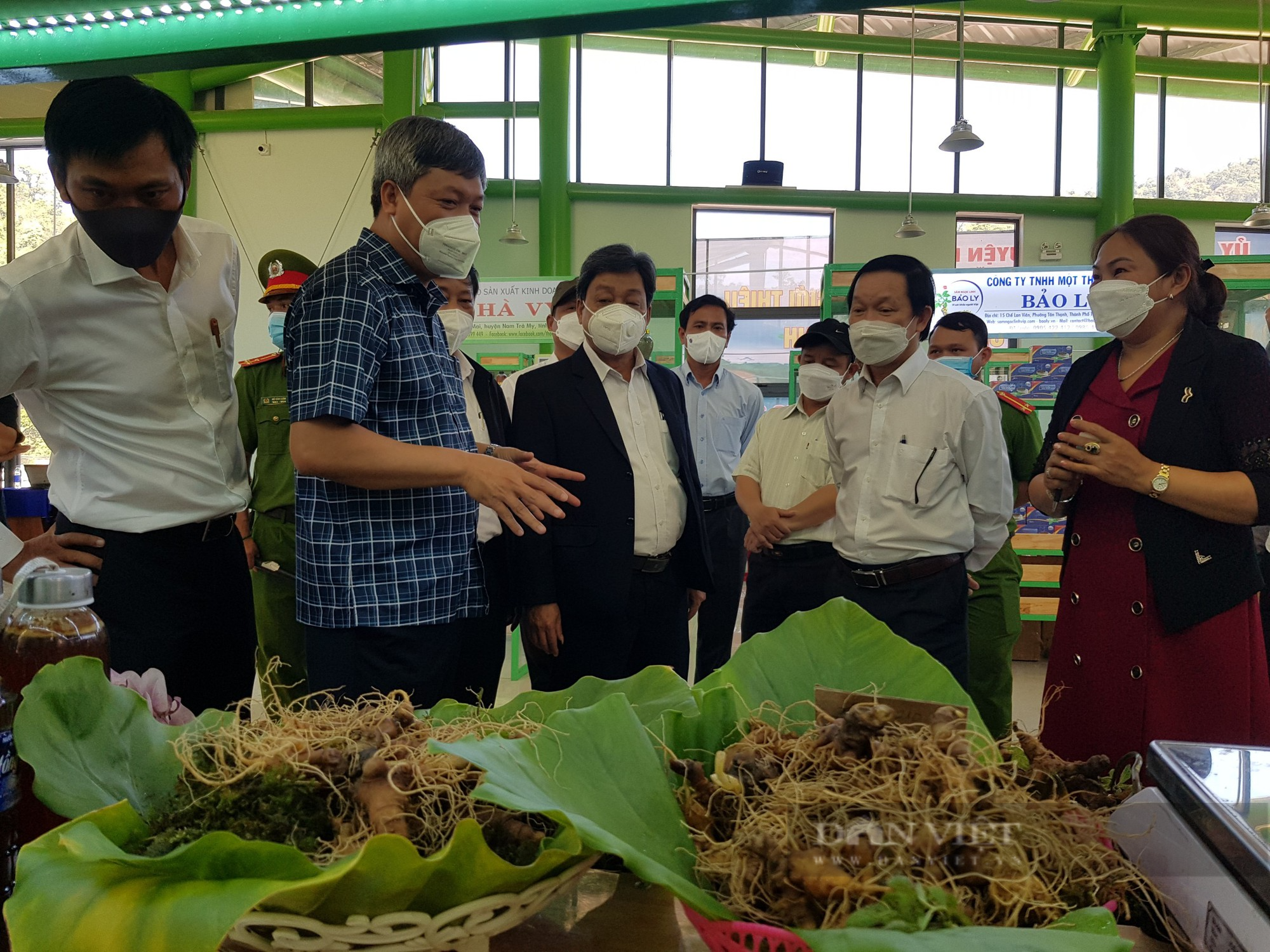 Quảng Nam đề nghị lập các chuyên án điều tra đối với đường dây, tụ điểm kinh doanh các sản phẩm sâm giả - Ảnh 1.