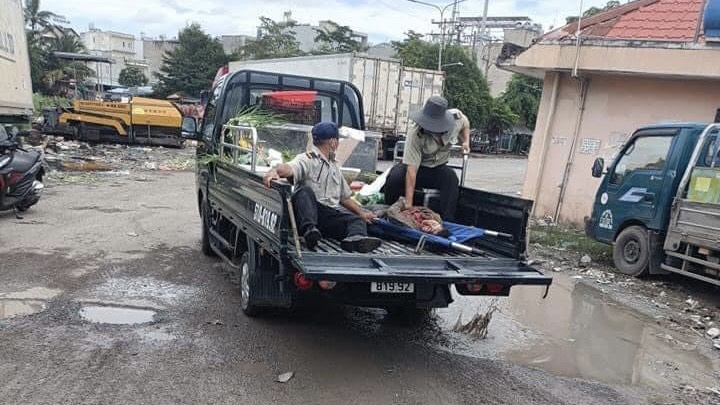 Vụ cô gái bị sát hại ở chợ đầu mối Thủ Đức: Công an tạm giữ người chồng của nữ sát thủ - Ảnh 1.