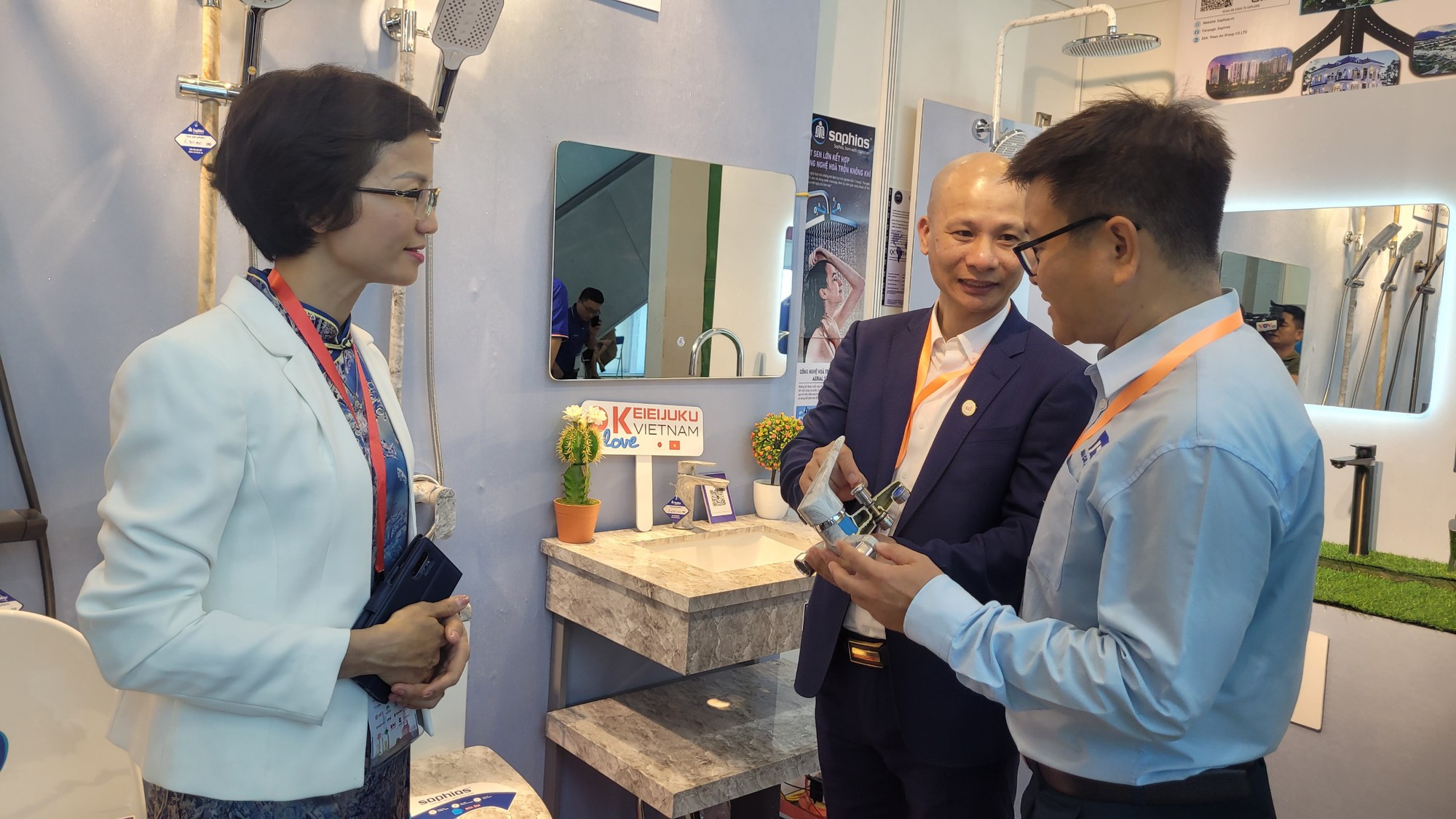 Hà Nội giới thiệu sản phẩm công nghiệp chủ lực, xuất hiện nhiều sản phẩm chế biến nông sản, thực phẩm - Ảnh 2. Hà Nội giới thiệu sản phẩm công nghiệp chủ lực, xuất hiện nhiều sản phẩm chế biến nông sản, thực phẩm - Ảnh 2.