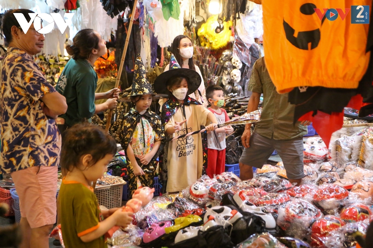 Muôn sắc Halloween lên phố Hàng Mã   - Ảnh 15.