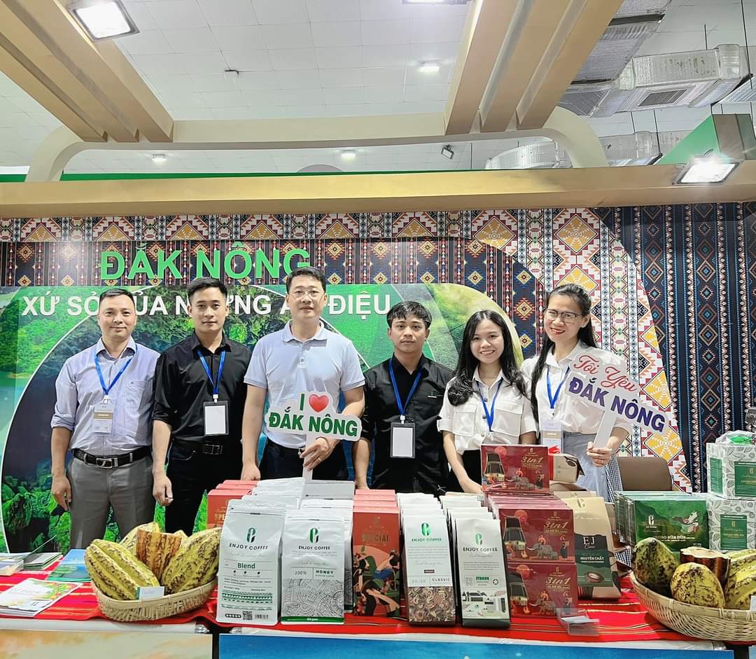 Thanh niên trẻ khởi nghiệp cùng nông sản chủ lực Đắk Nông - Ảnh 1.
