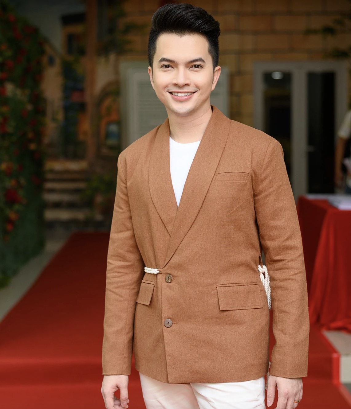 Những sao Việt từng chia sẻ chuyện bị chơi xấu: Người bị tung ảnh nude, kẻ bị cắt nát trang phục - Ảnh 3.