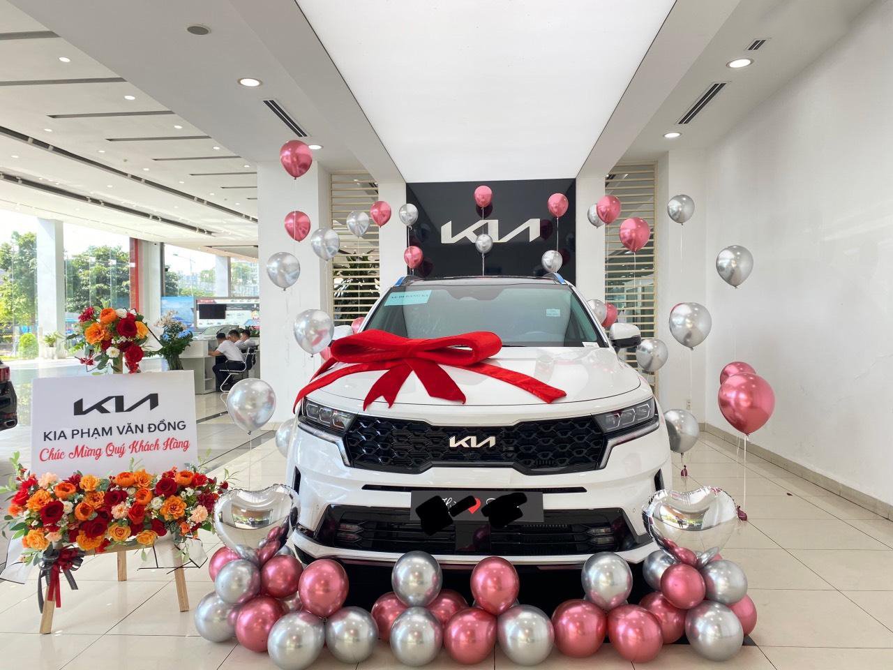 Giá xe KIA Sorento lăn bánh tháng 5/2024: Giảm "sốc" khi Hyundai Santa Fe cũng giảm- Ảnh 1.