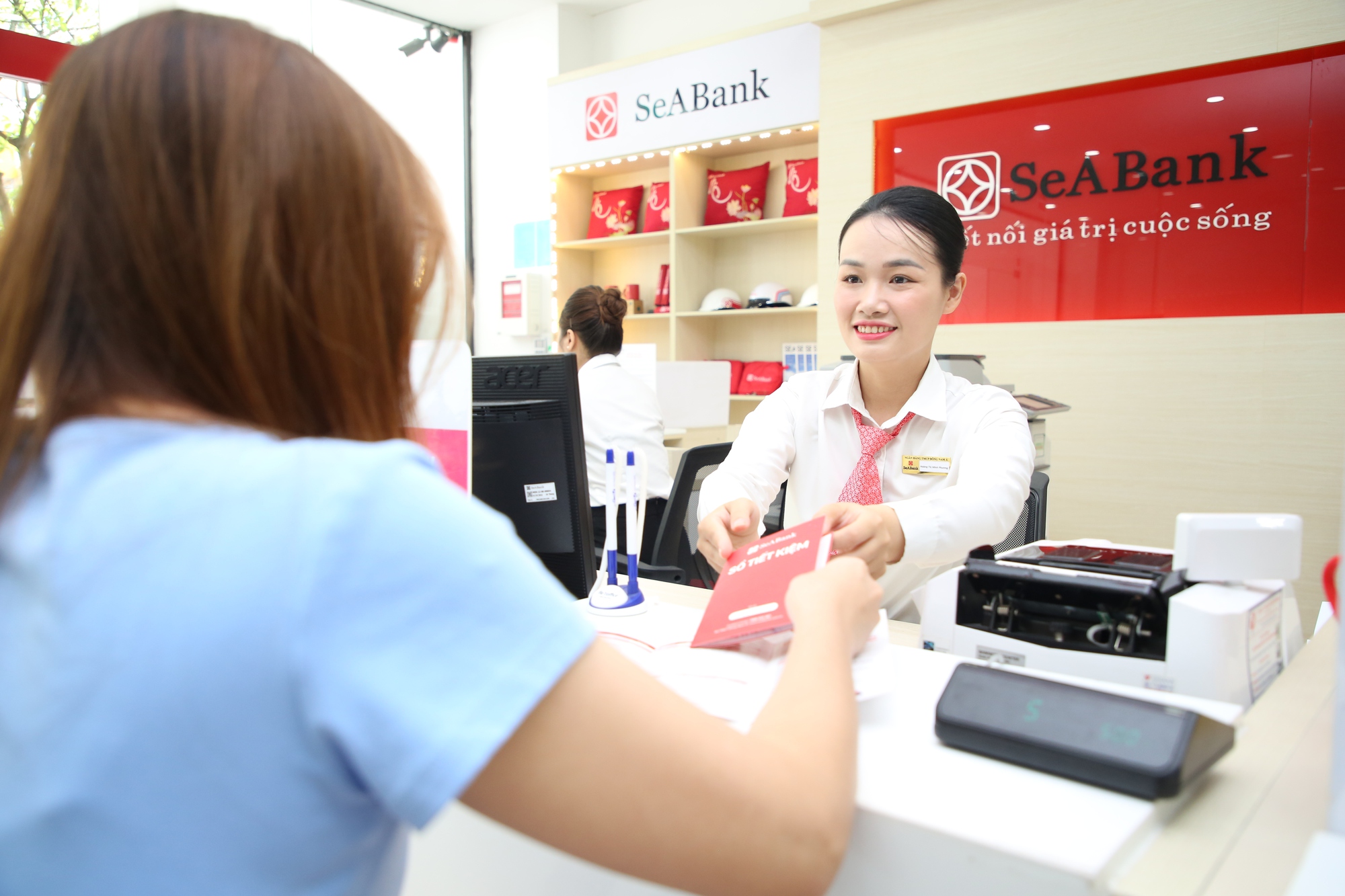 SeABank phát hành 42 triệu cổ phiếu ESOP năm 2023, gia tăng lợi ích cho người lao động - Ảnh 1.