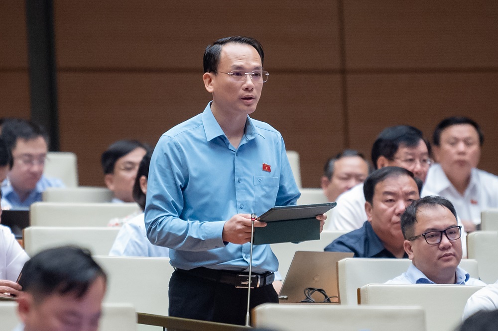 Đề nghị không bắt buộc thu thập thông tin mống mắt, nhóm máu của người dân - Ảnh 1.