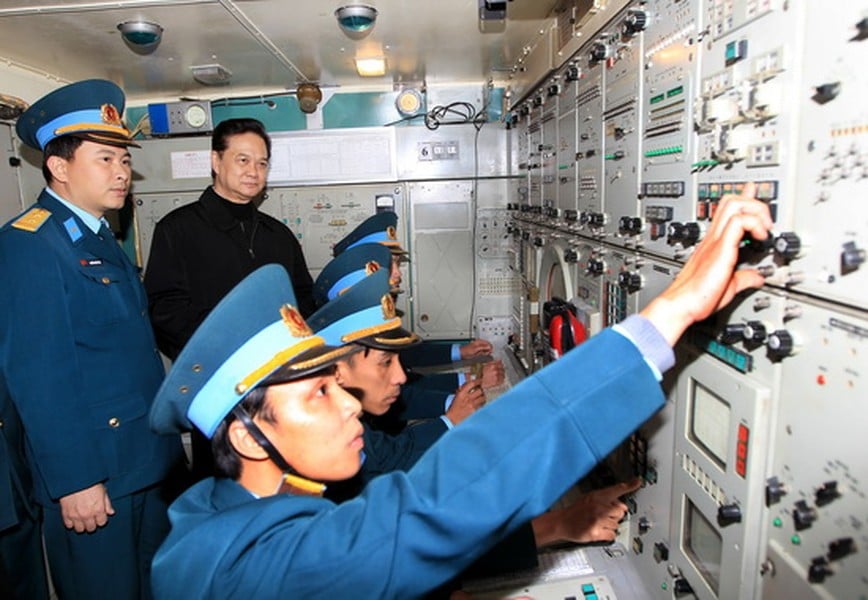 Tổ hợp phòng không S-300 Việt Nam lần đầu bắn nghiệm thu đạn thật sau 20 năm - Ảnh 13.