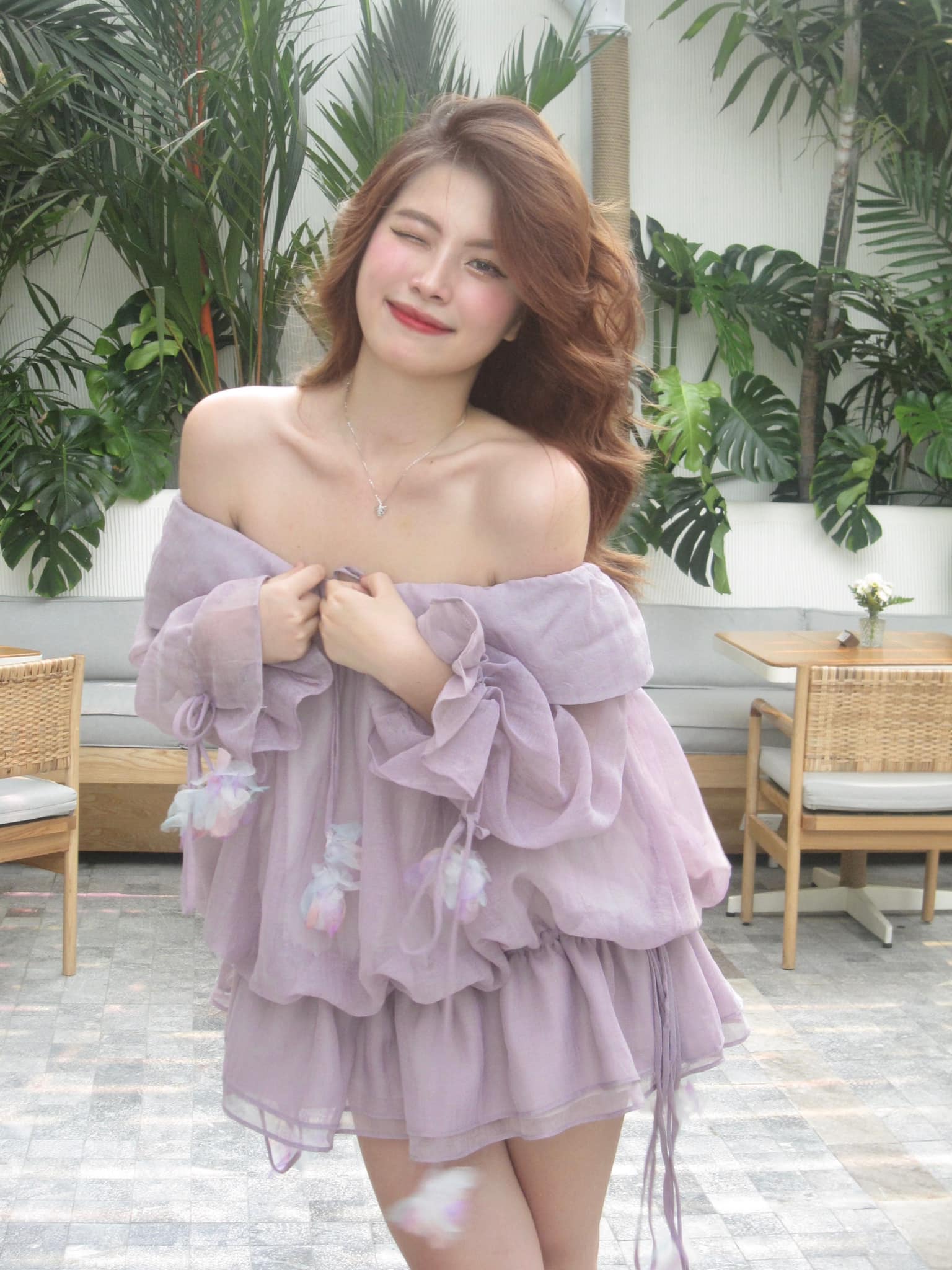 Nhan sắc như &quot;thần tiên tỉ tỉ&quot; của bạn gái tiền đạo lò HAGL - Ảnh 9.