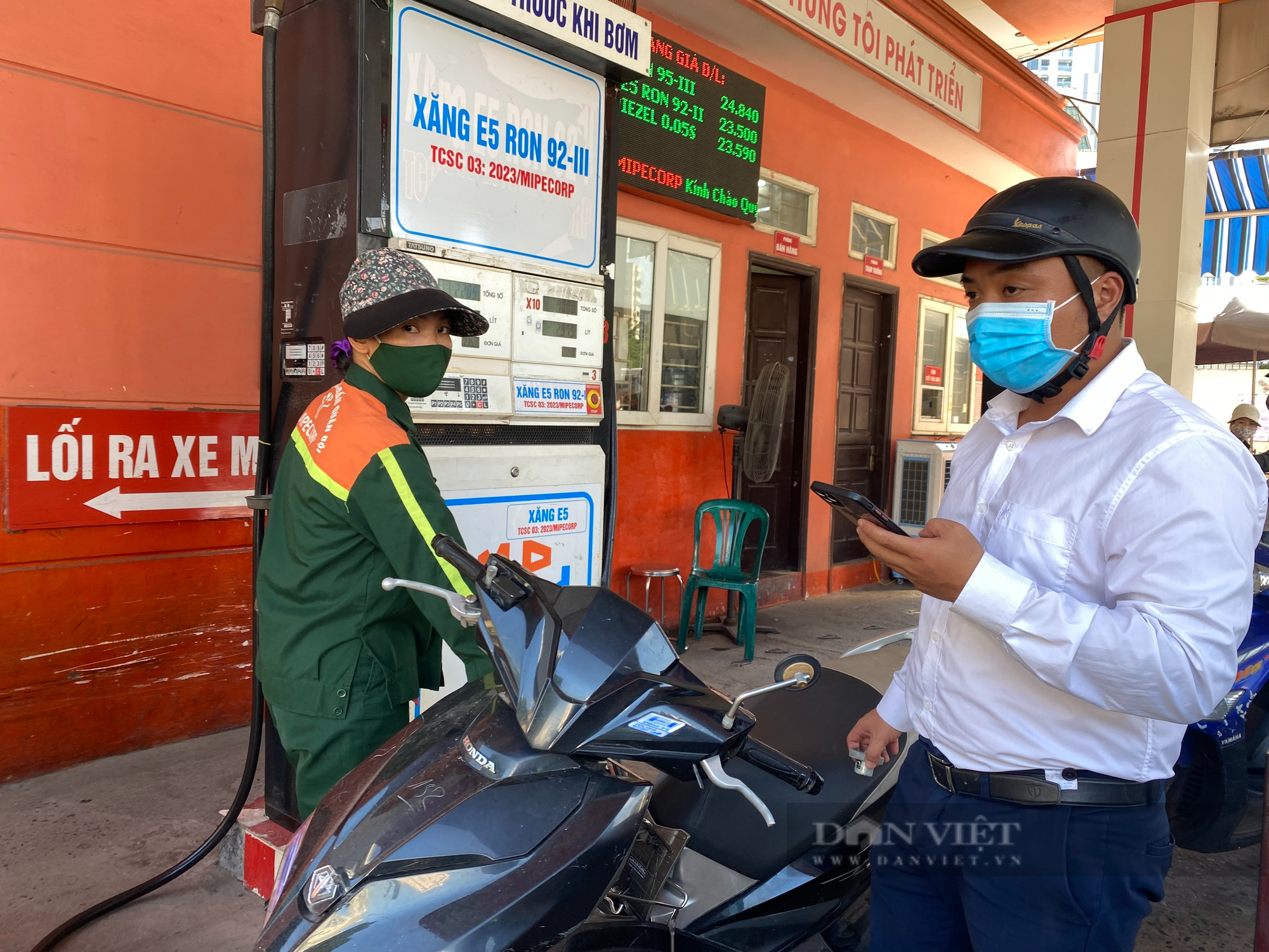 Giá xăng dầu hôm nay 30/10 - Ảnh 3.