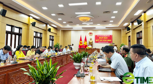 Quảng Ngãi chỉ đạo làm rõ vì sao “ông nói gà, bà nói vịt” vụ sai phạm mỏ đất Tịnh Thiện? - Ảnh 4. Quảng Ngãi chỉ đạo làm rõ vì sao “ông nói gà, bà nói vịt” vụ sai phạm mỏ đất Tịnh Thiện? - Ảnh 4.