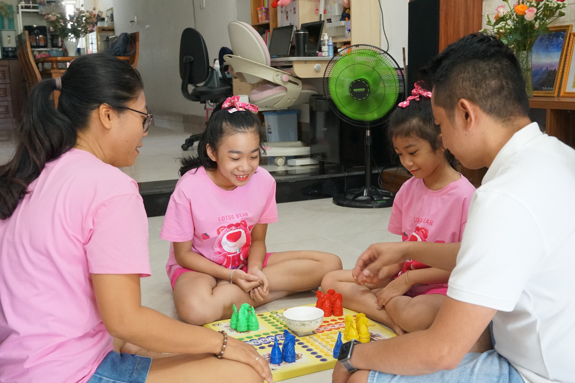 Cả nhà đều vui nhờ áp dụng Học thông qua Chơi cùng nhau - Ảnh 1.