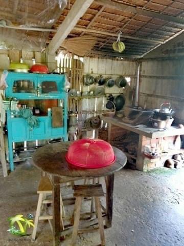 Kể chuyện làng: Góc bếp chái hè còn vương - Ảnh 1.