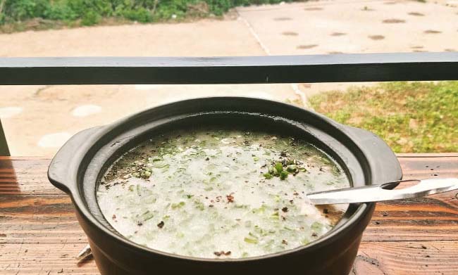 Ẩm thực đảo Lý Sơn với loài hải sản nhiều chân, to &quot;khủng&quot;, vị ngọt, giòn sần sật ngon khó cưỡng - Ảnh 6.