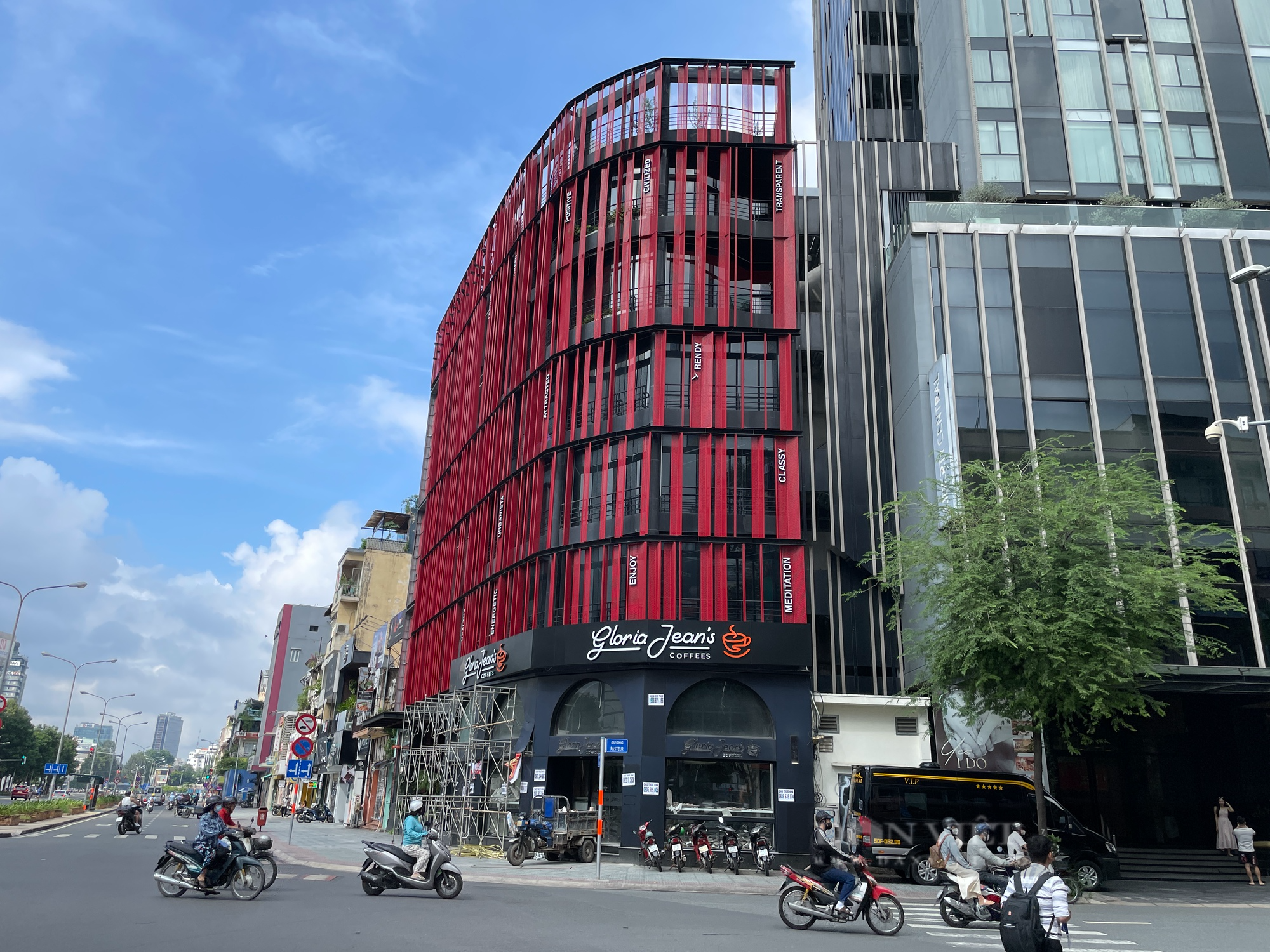 Mặt bằng trên con đường đắt nhất Sài Gòn cả năm qua không ai thuê, chuyện gì đang xảy ra? - Ảnh 3.