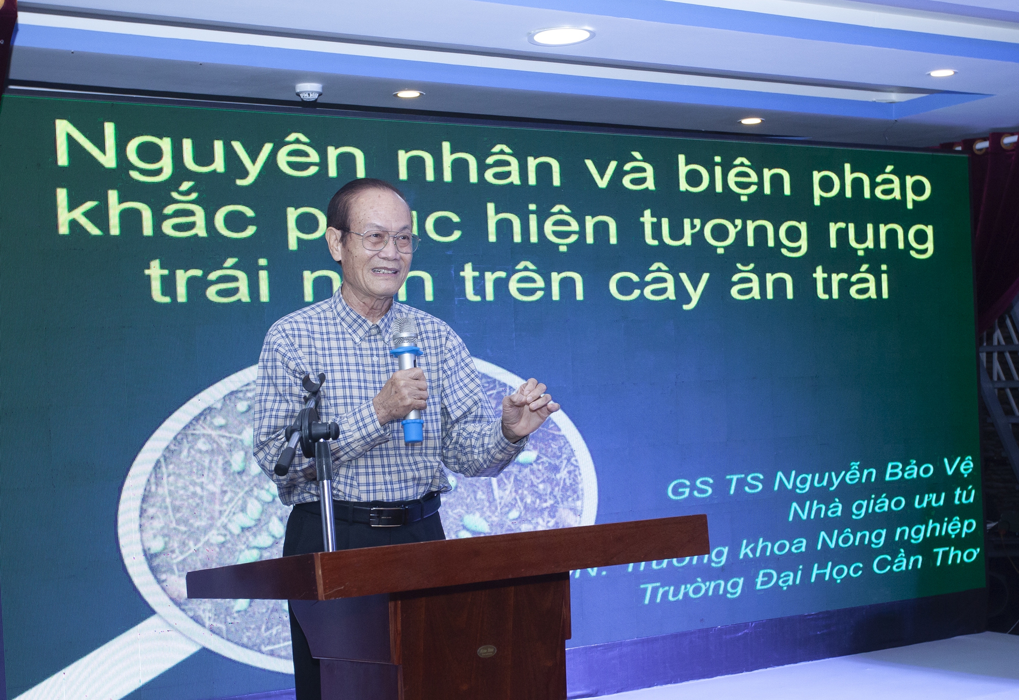 Phân bón Cà Mau đưa bà con tham quan nhà máy   - Ảnh 4.