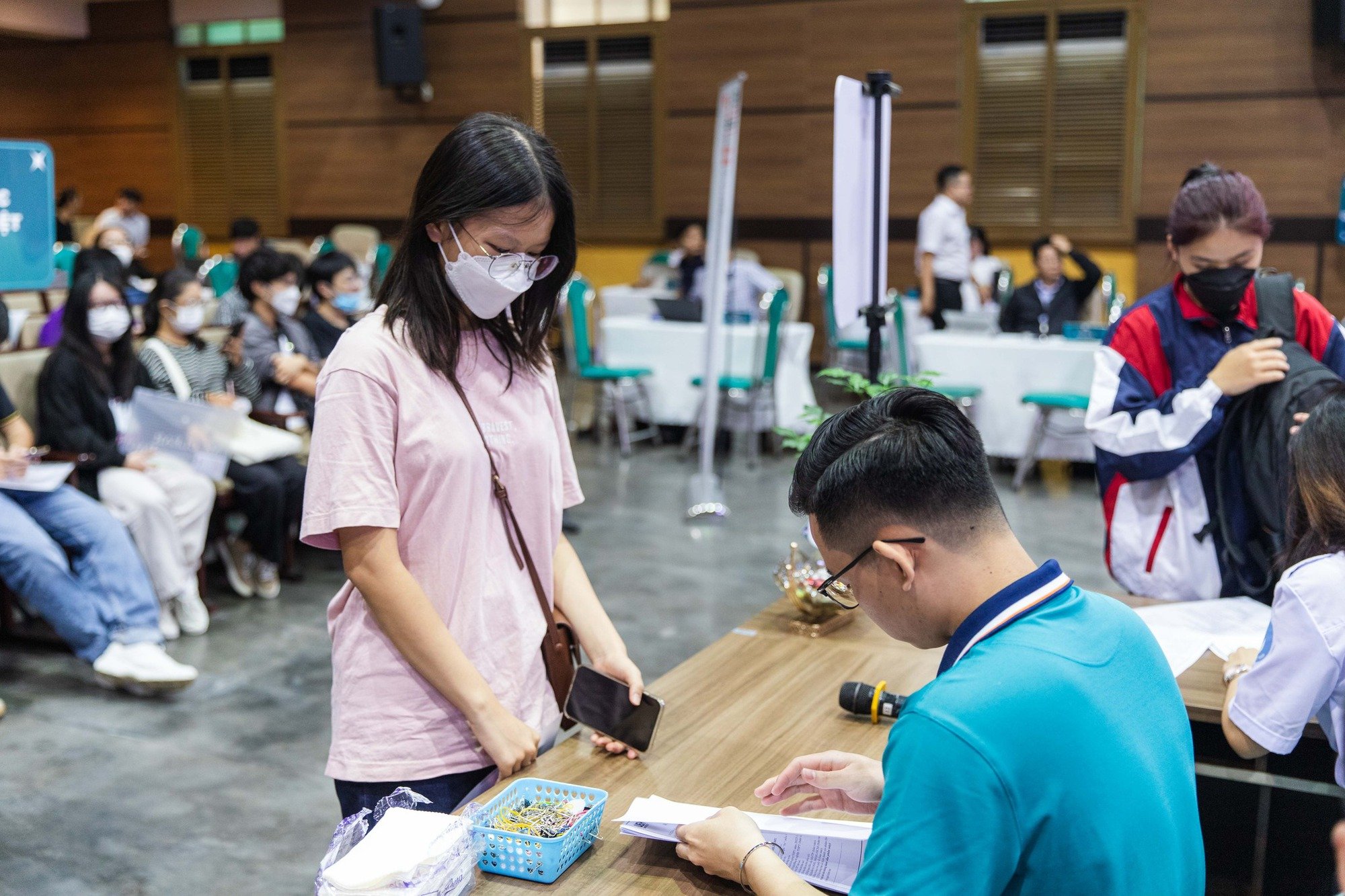 Trường ĐH Kinh tế TP.HCM được chuyển thành Đại học Kinh tế TP.HCM - Ảnh 4.