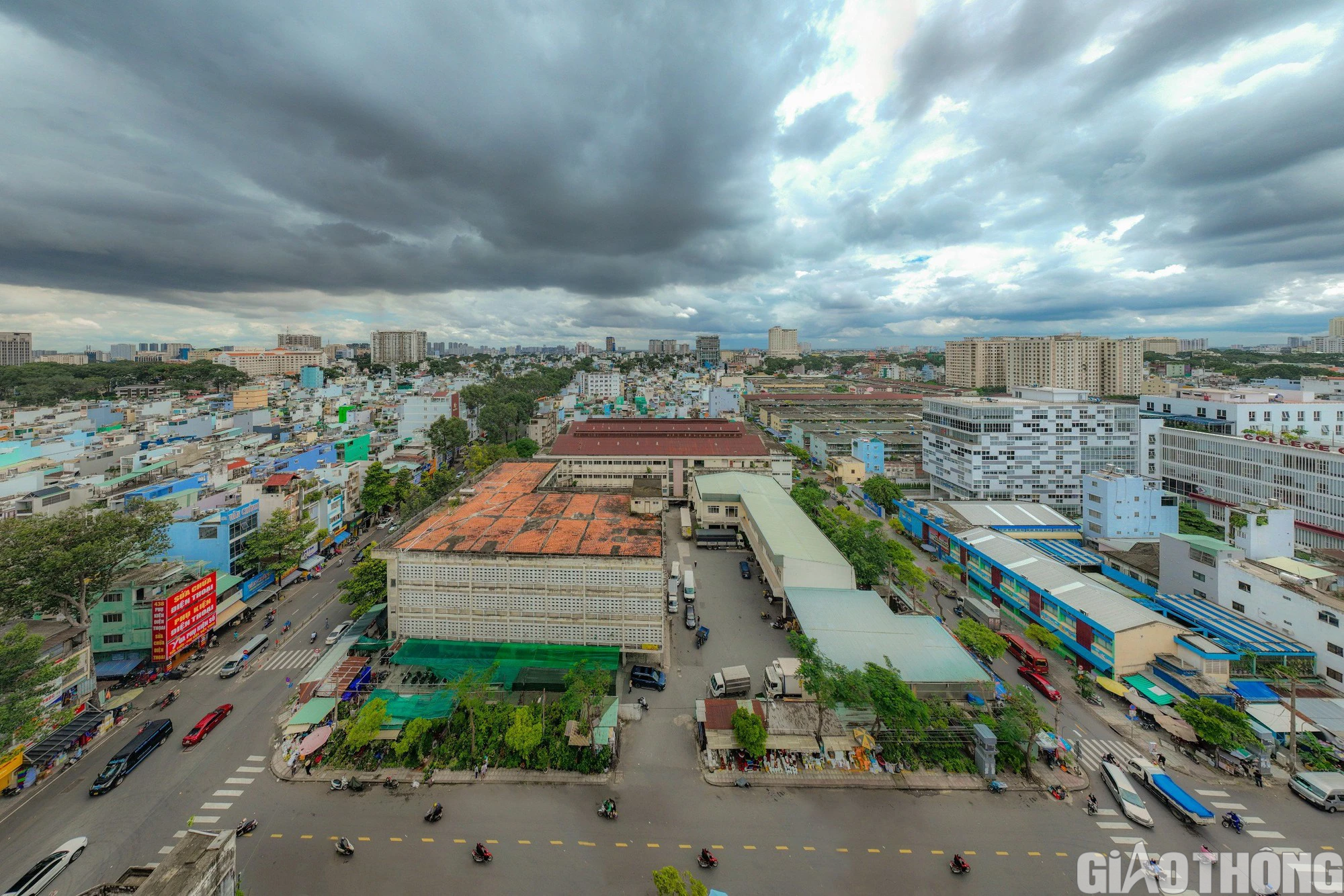 Nhà xe Thành Bưởi: Từ chạy xe dù đến né thuế làm thất thu ngân sách - Ảnh 1.