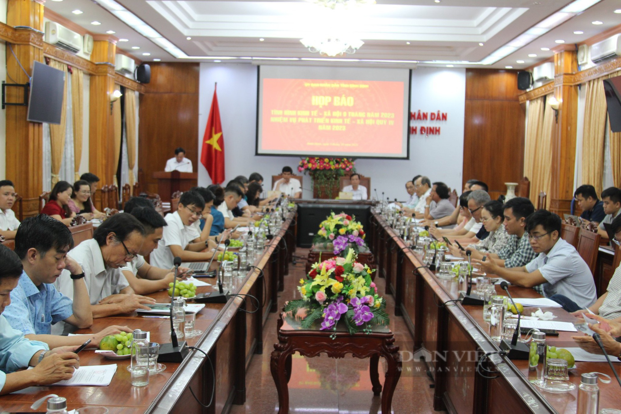 Bình Định gặp khó trong thu hút nguồn nhân lực chất lượng cao, Phó Chủ tịch tỉnh nói gì? - Ảnh 2.