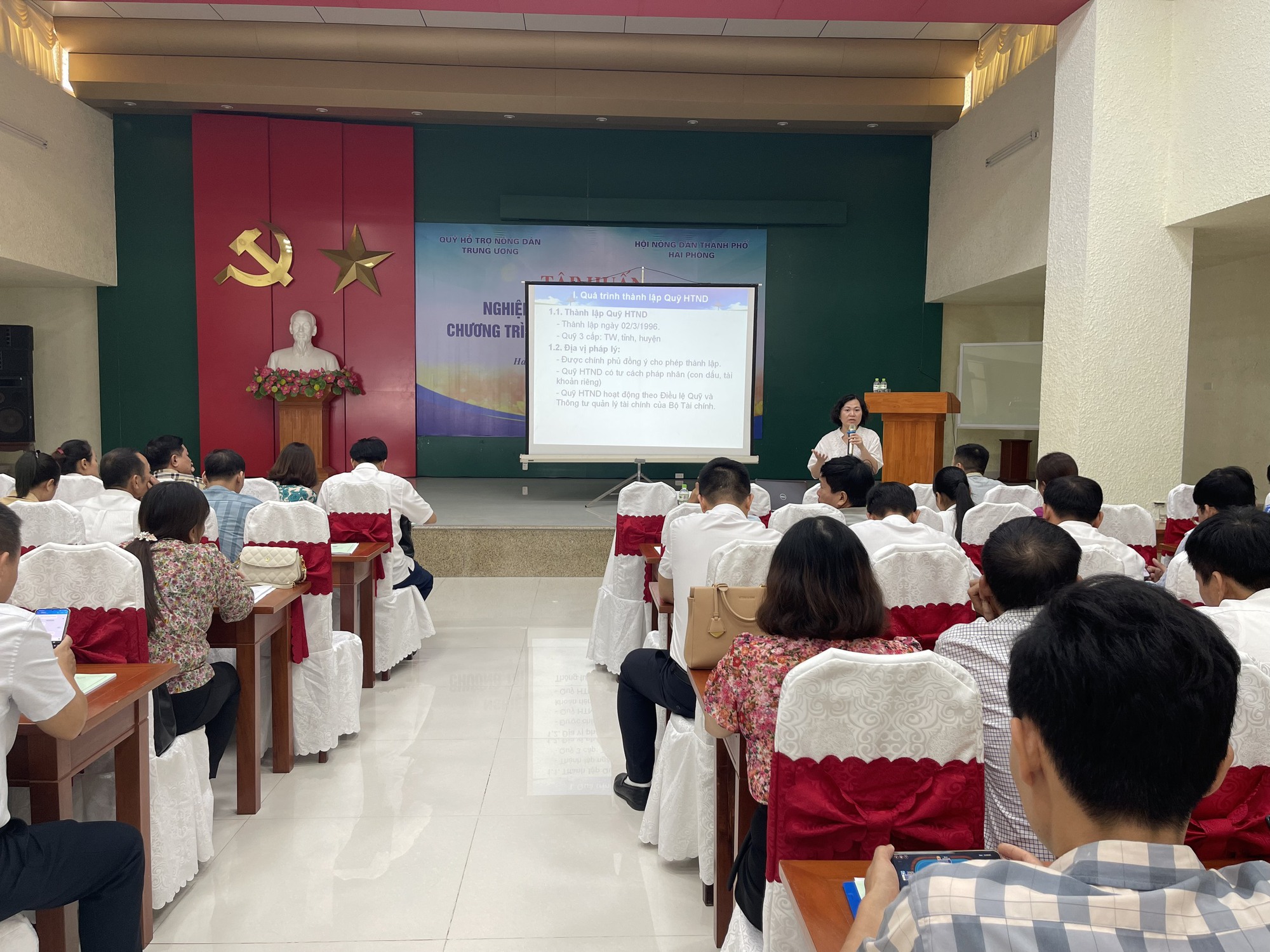 Hội Nông dân Hải Phòng: Tố chức lớp tập huấn nghiệp vụ Quỹ Hỗ trợ nông dân - Ảnh 1.